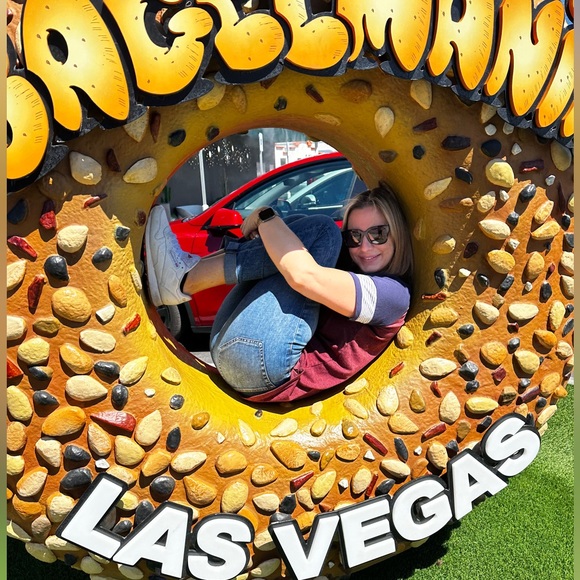 Meet your Posher, Julie - Picture 7 of 7